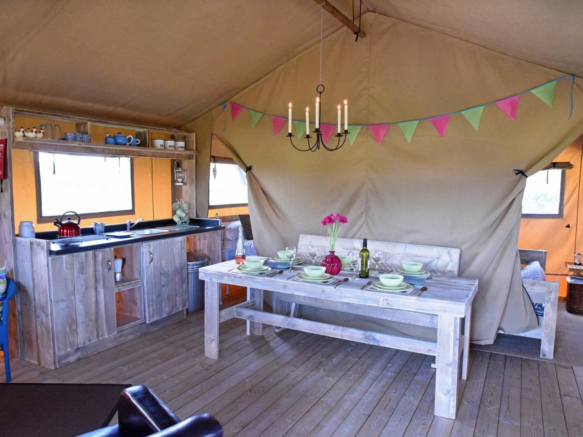 Carr'S Hill Luxury Safari Tents Denny Room photo